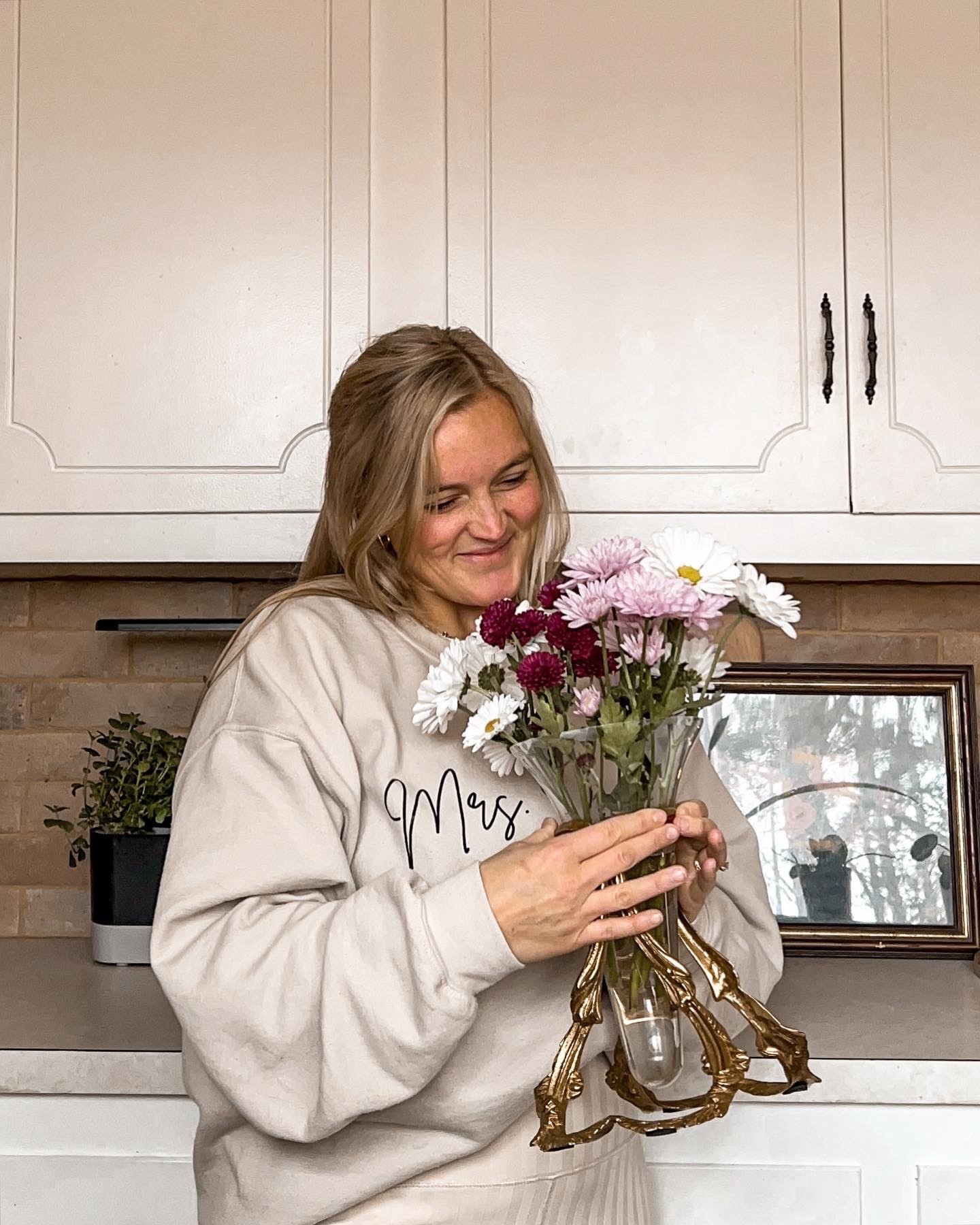 Elle Brooke'S Instagram: A Visual Journey - e7zwtcg