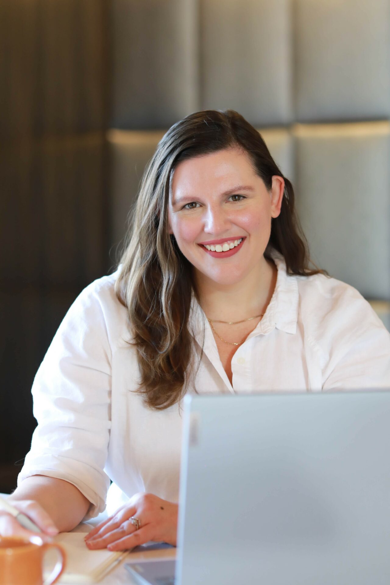 Victoria Thomas Bowen:  A Story Of Resilience And Reinvention - 6awpdmf
