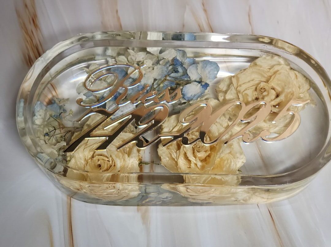 From Grief to Legacy: Ebony Whitson on Preserving Life’s Most Meaningful Moments Through Resin Art