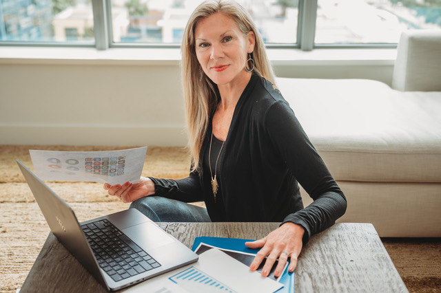 Building Authority Through Voice: Holly Berkley on Turning Expertise into Influence with Podcasting